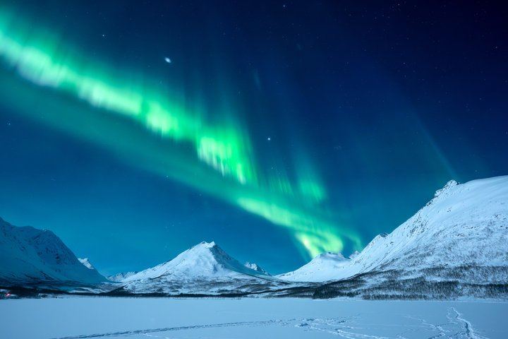 Tromso Northern Lights by Minibus with a Warm Dinner and Free Photos (12/12)