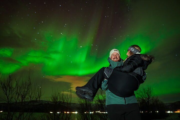 Chasse aux aurores en minibus à Tromsø avec Arctic GM et garantie d'observation (10/12)