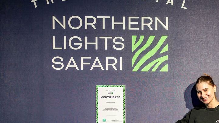 Tromso Northern Lights Safari by Bus with Expert Guides and Photos (1/12)