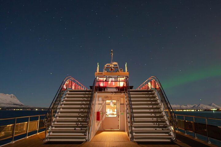 Elektrische Bootsfahrt durch die Fjorde von Tromsø zur Beobachtung des Polarlichts (11/11)