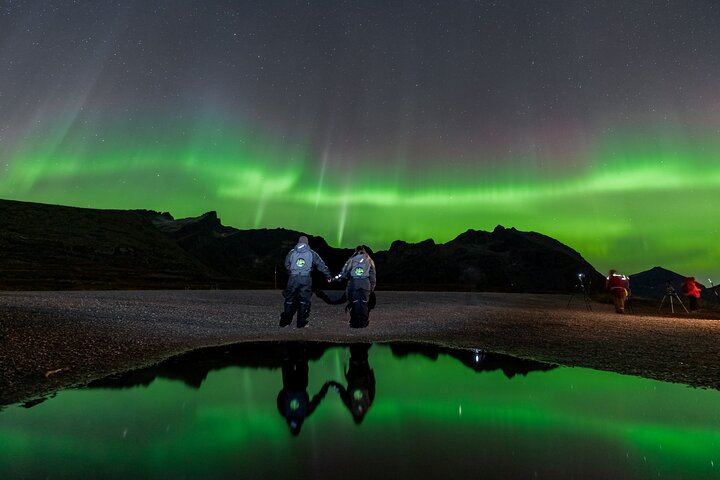 Small Northern Lights Tour, Max 8 Guests, with Pickup and RAW Photos (6/12)