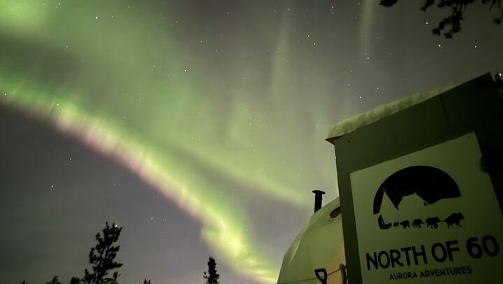 Skydome Aurora Viewing near Yellowknife with Hotel Pickup