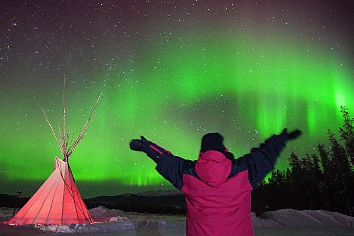 Yukon Aurora Viewing Package: 4 Days and 3 Nights at the AuroraCentre (1/9)