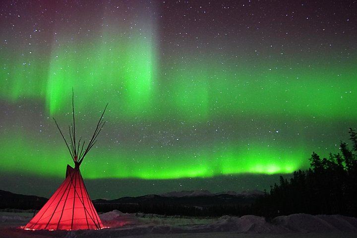 Yukon Aurora Viewing Package: 4 Days and 3 Nights at the AuroraCentre (6/9)